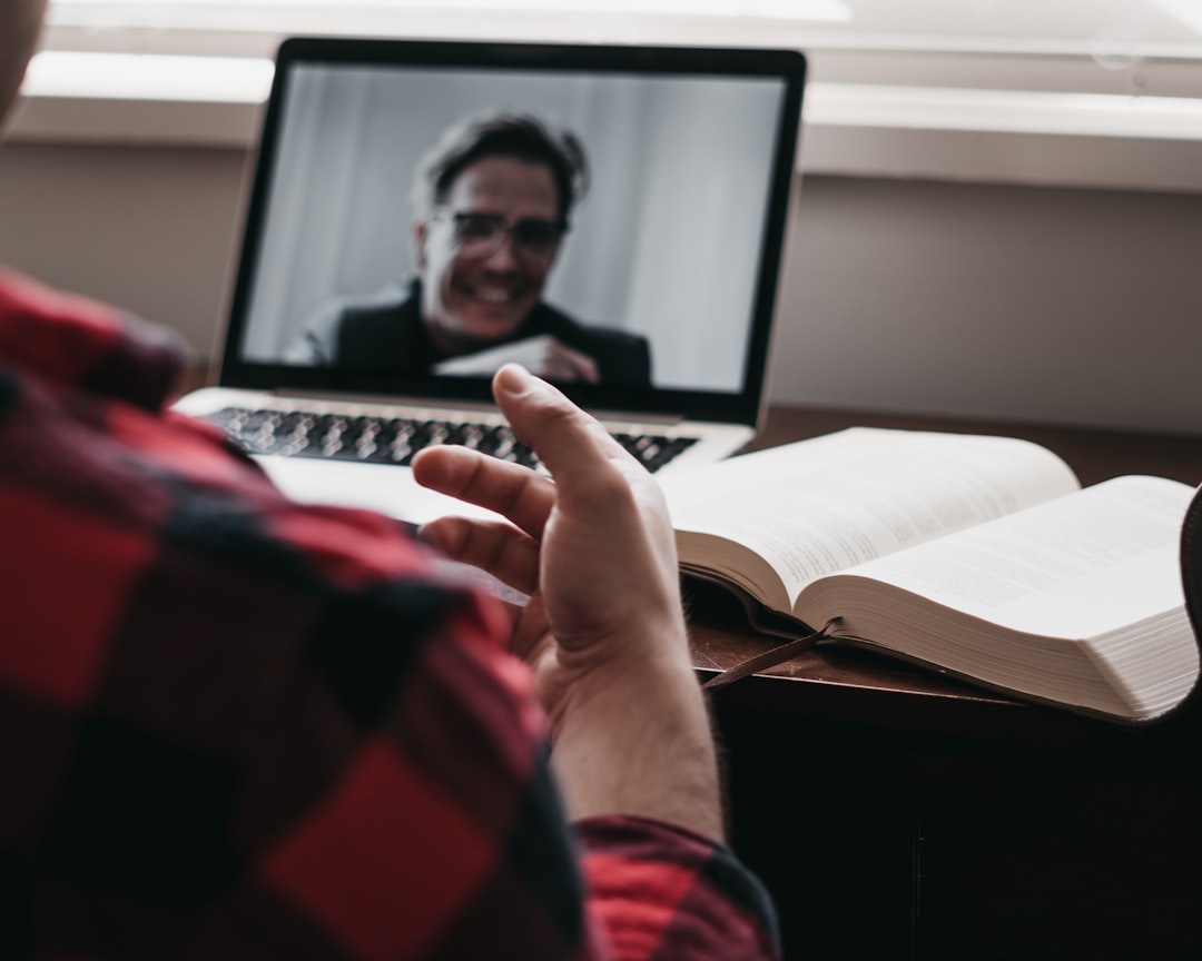 Online Coaching: Transformasjonen av personlig utvikling i den digitale tidsalderen